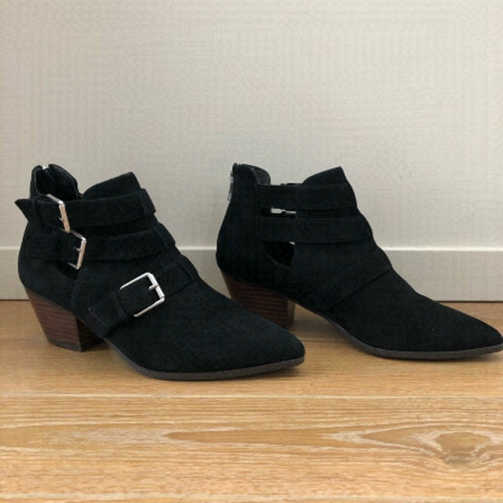 Nwob-Treasure & Bond Buckle Ankle Bootie